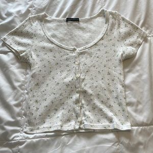 Never worn! Brandy Melville top. Perfect condition.